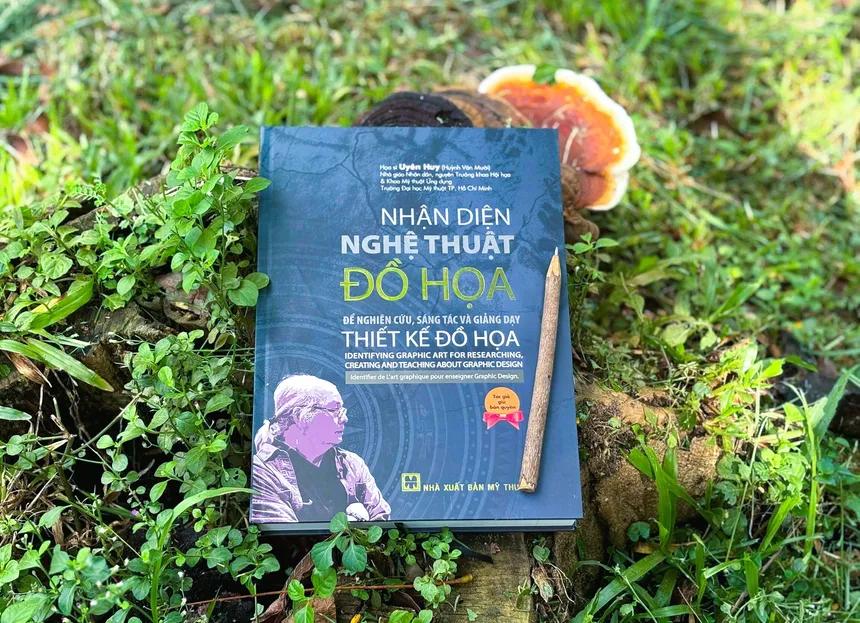 Nhận diện nghệ thuật đồ họa : Để nghiên cứu, sáng tác và giảng dạy thiết kế đồ họa / Họa sĩ Uyên Huy