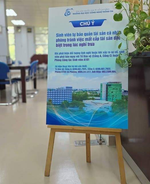 Có thể là hình ảnh về văn bản